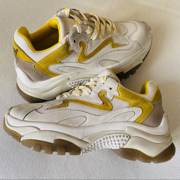 NWT Ash Addict Perforated Star-Patch Leather Shoes - Picture 2 of 13